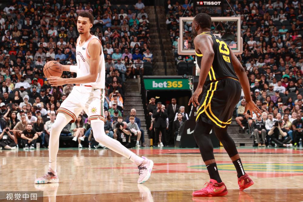 詹姆斯在G 詹姆斯在G