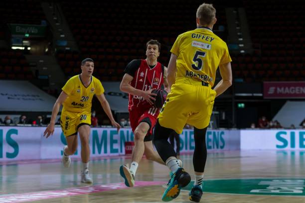 在高水平竞 在高水平竞