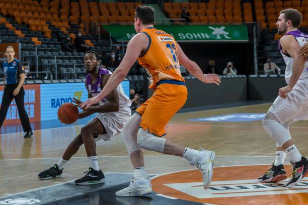 供了巨大的 供了巨大的