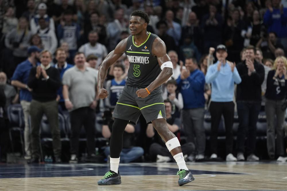 一个突出的 一个突出的